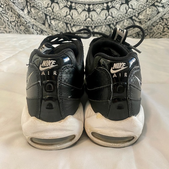 Men’s Nike Air Max 95 - Picture 4 of 6
